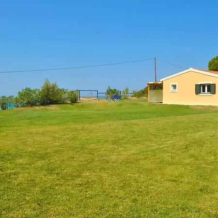 Beachfront House Yannis On Agios Gordios In Corfu 펜션 *
