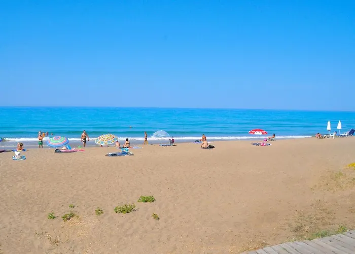 Дом отдыха Beachfront House Yannis On Agios Gordios In Corfu