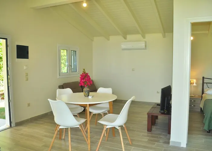 Дом отдыха Beachfront House Yannis On Agios Gordios In Corfu
