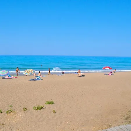 Feriehus Beachfront House Yannis On Agios Gordios In Corfu