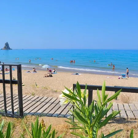 Beachfront House Yannis On Agios Gordios In Corfu Feriehus